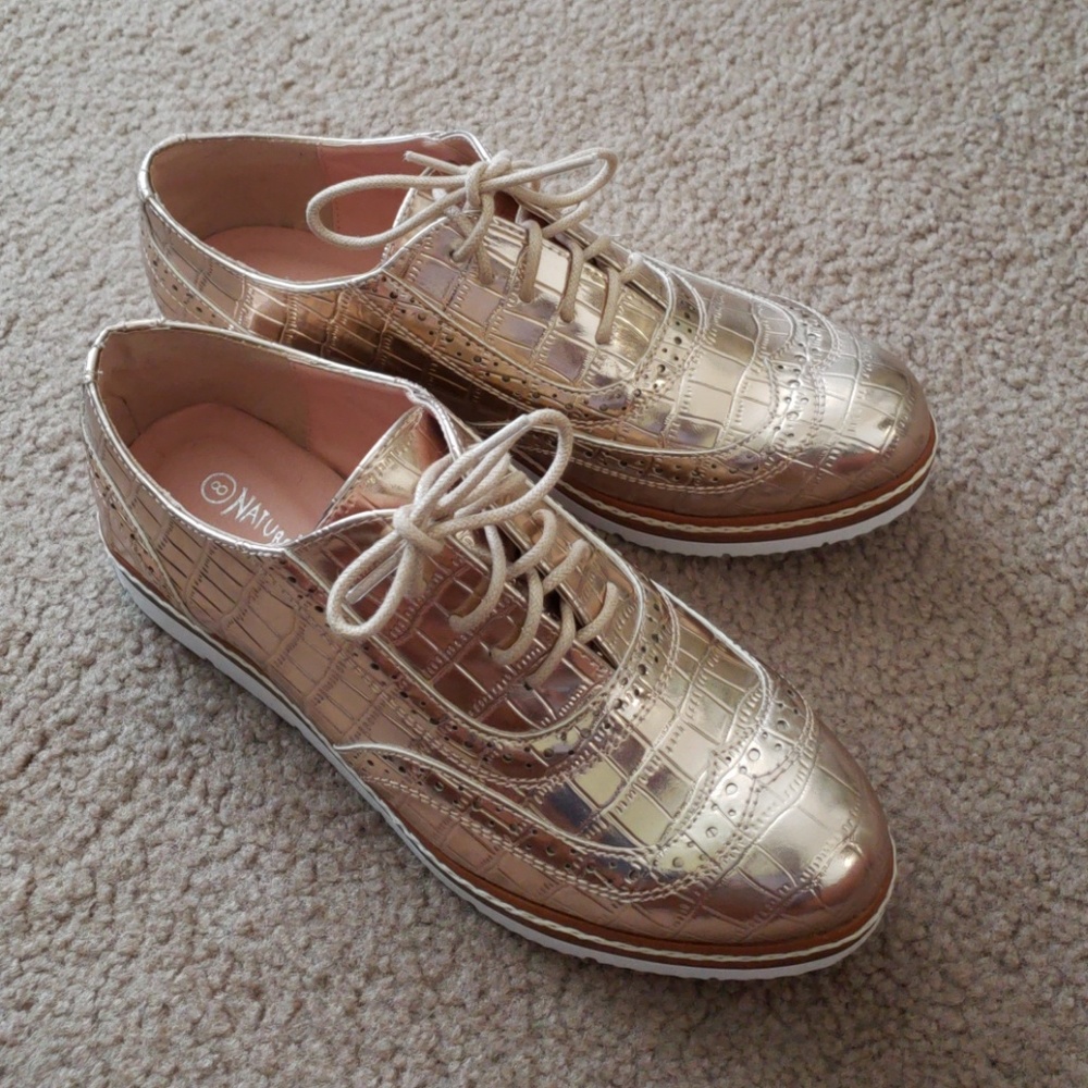 Fun metallic gold oxfords